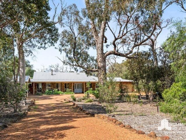 Spacious Family Living with a True Leschenault Lifestyle