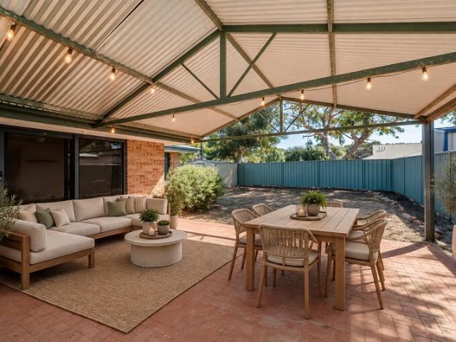 Spacious Family Living with a Huge Outdoor Entertaining Area