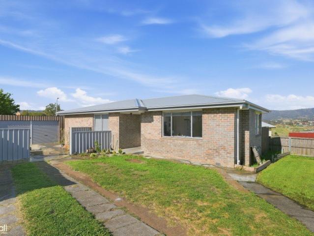 Spacious family living with a large yard and great outdoor space