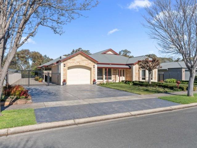 Spacious Family Living with a Peaceful Outlook