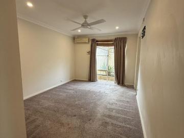 Spacious Family Living with a Pool on Meadowbrook Boulevard