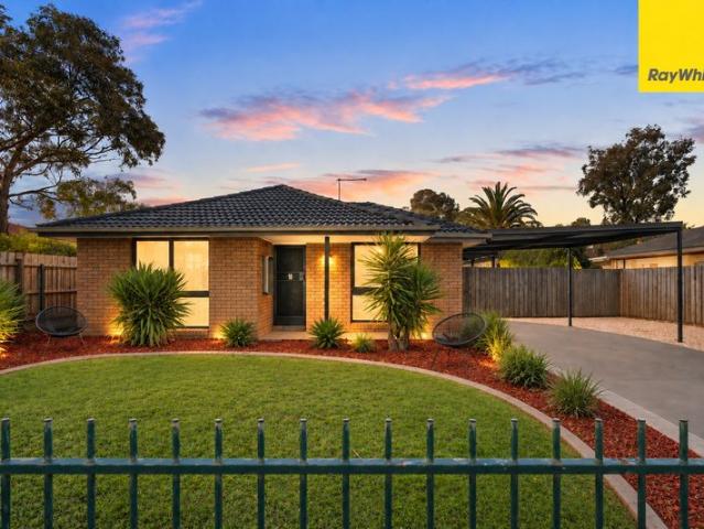 Spacious Family Living with an Entertainer's Backyard on 655m2