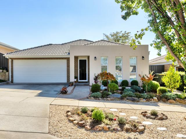 Spacious Family Living With Bonus Backyard Studio