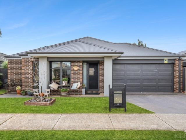 Spacious Family Living with Bonus Side Driveway Access Potential!
