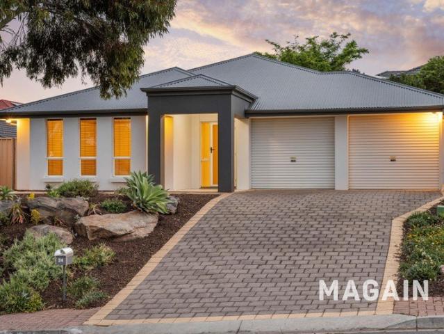 Spacious Family Living with Beautiful Valley Views