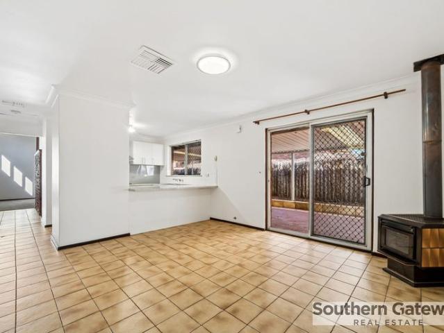SPACIOUS FAMILY LIVING WITH GREAT OUTDOOR ENTERTAINING