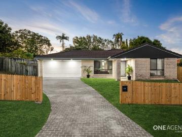 Spacious Family Living with Great Potential on 789m²