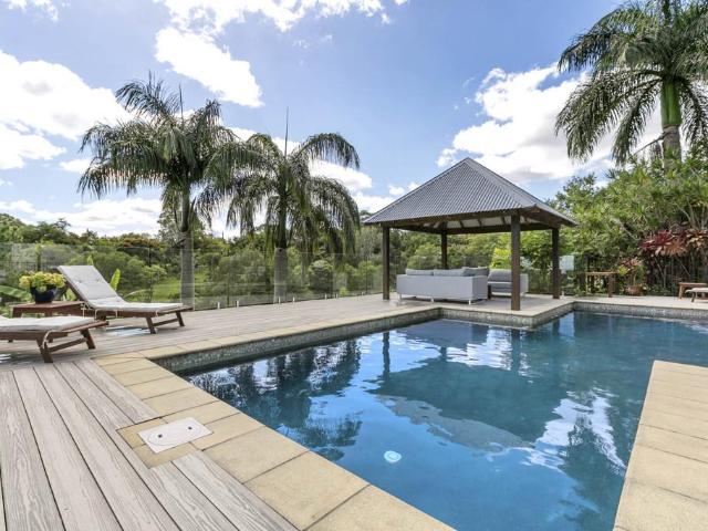 Spacious Family Living with Dual Occupancy Potential in Prestigious Doonan