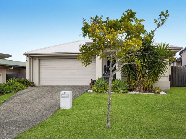 Spacious Family Living with Ducted Air & Fantastic Convenience