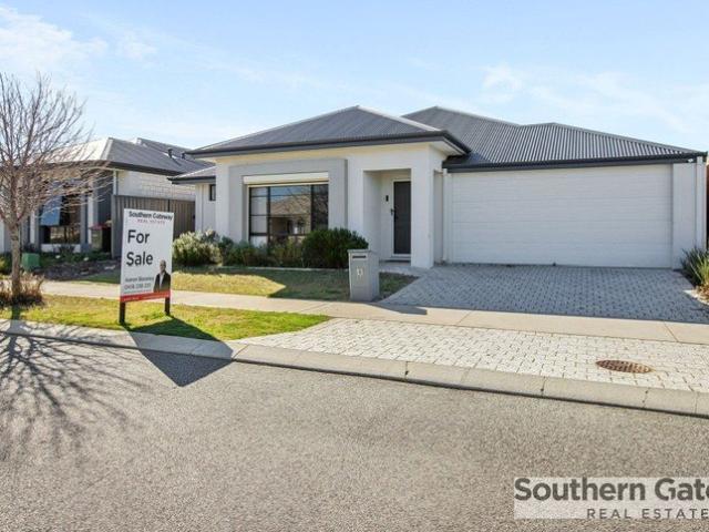 SPACIOUS FAMILY LIVING WITH ENDLESS POTENTIAL IN A PRIME WELLARD LOCATION