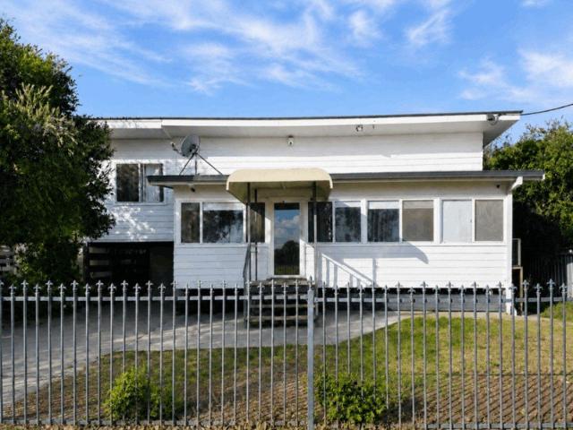 Spacious Family Living with Endless Potential in a Prime Moree Location