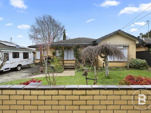 SPACIOUS FAMILY LIVING WITH EXCELLENT SIDE ACCESS IN BLUE CHIP LOCALE