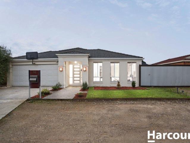 Spacious Family Living with Exceptional Caravan & Boat Storage