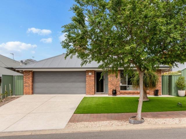 Spacious Family Living with Exceptional Entertaining and Room for the Toys