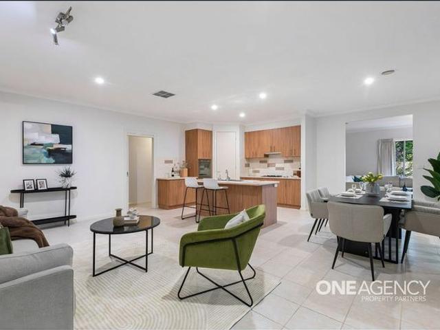 Spacious Family Living with Exceptional Entertaining Appeal Right Near Point Cook Town Centre!