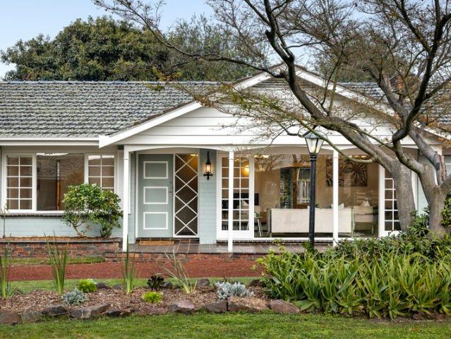Spacious Family Living with Exceptional Outdoor Entertaining