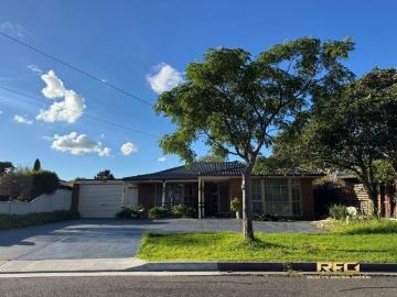 Spacious Family Living with Exceptional Parking on 766m²