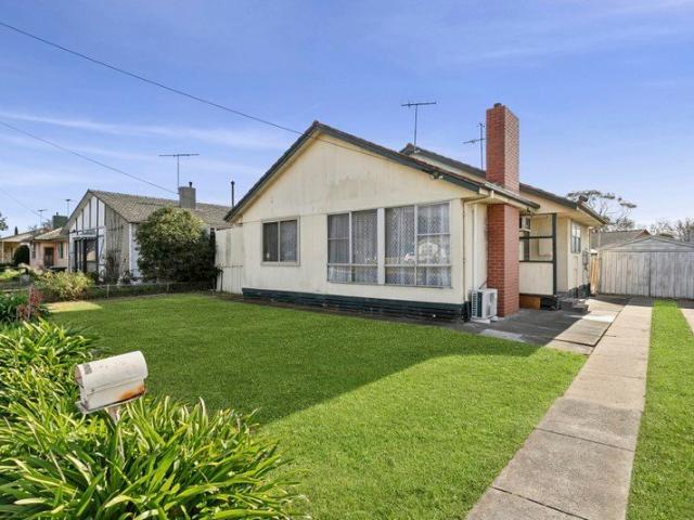 Spacious Family Living with Expansive Backyard