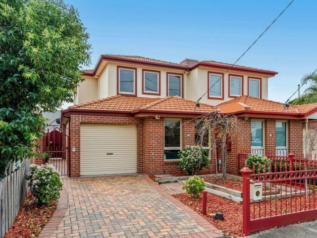 Spacious Family Living with Flexible Design in a Prime Essendon North Location