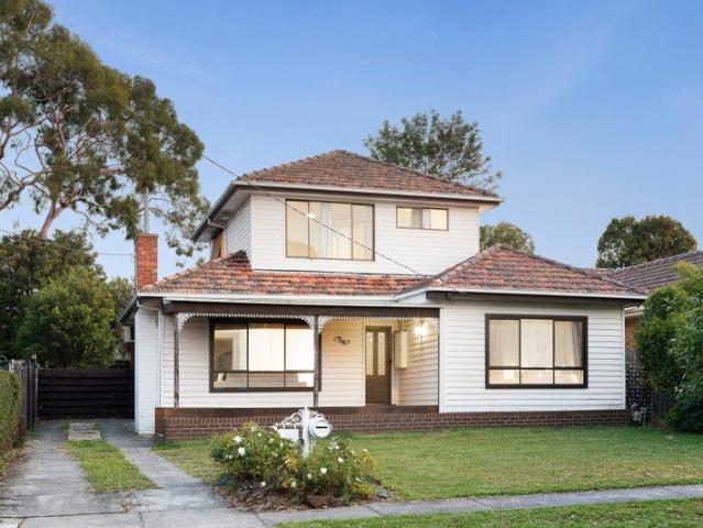 Spacious Family Living with Flexible Dual Level Layout