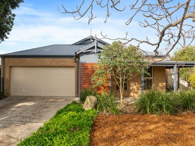 Spacious Family Living with Flexible Spaces & Outstanding Outdoor Entertaining