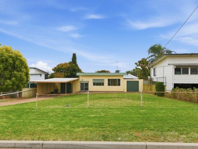 Spacious Family Living with Flexible Spaces and Endless Potential