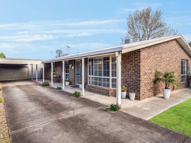 Spacious Family Living with Flexible Spaces and Exceptional Entertaining
