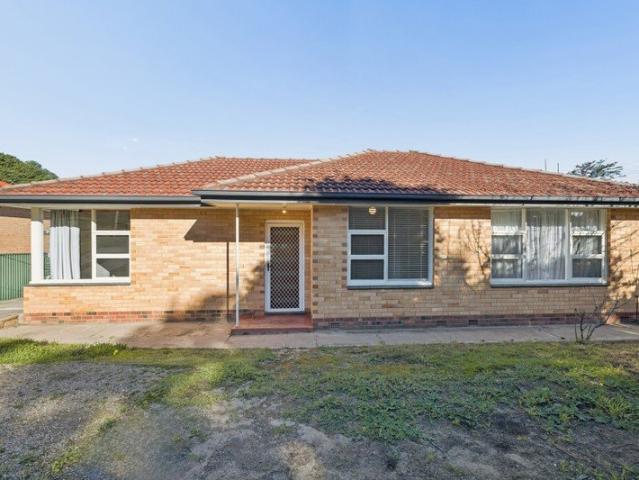 Spacious Family Living with Future Development Potential