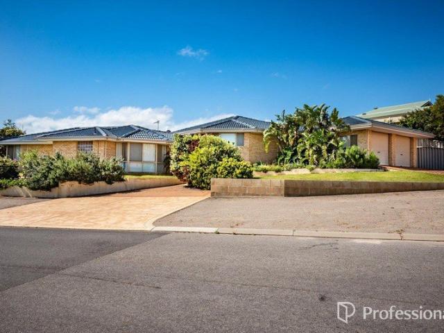 Spacious Family Living with Ocean Views!