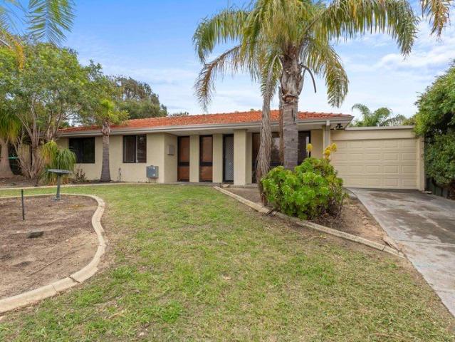 Spacious Family Living with Outdoor Entertaining in a Quiet Craigie Location!