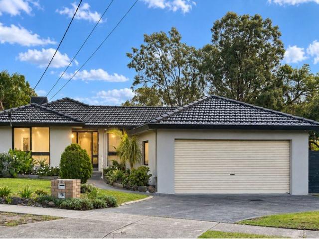 Spacious Family Living with Large Home Office & Superb Outdoor Entertaining