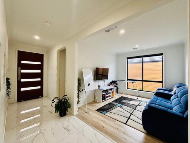 Spacious Family Living with Modern Comfort!