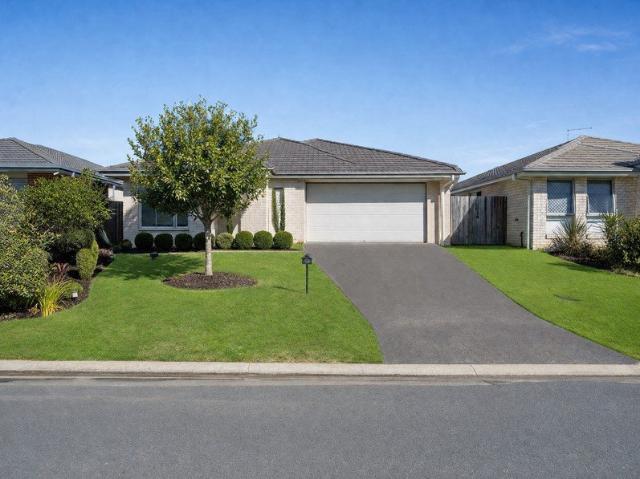Spacious Family Living with Modern Comfort in the Heart of Flagstone
