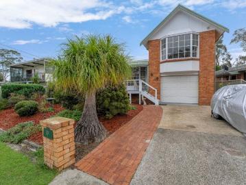 Spacious Family Living with Multiple Entertaining Areas!