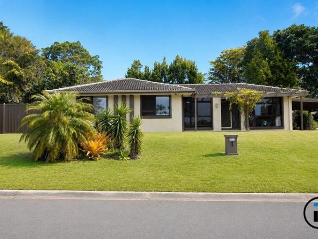 Spacious Family Living with Multiple Living Areas & Huge Outdoor Entertaining