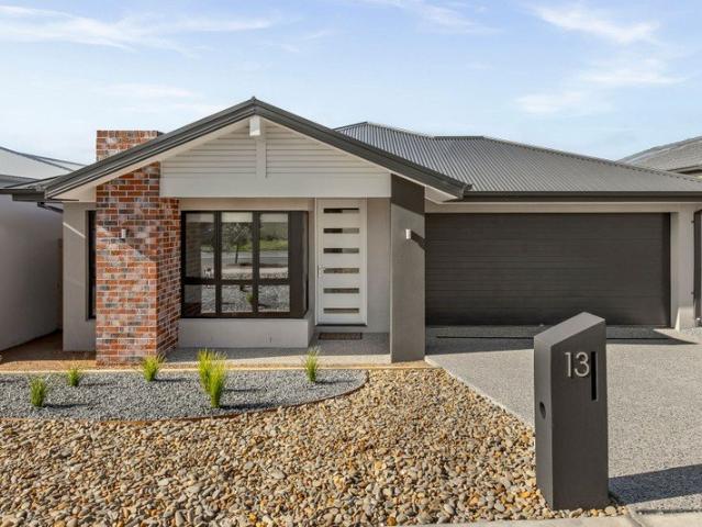 Spacious Family Living with Multiple Living Zones & Outdoor Entertaining