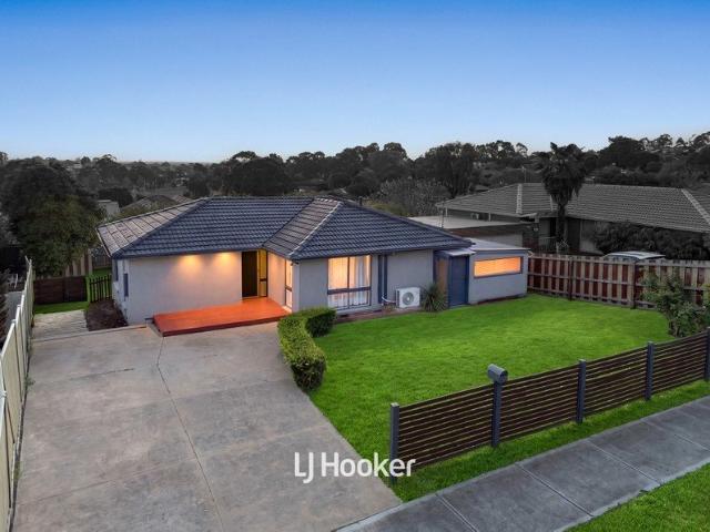 Spacious Family Living with Multiple Living Zones & Exceptional Outdoor Space