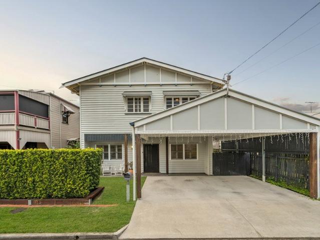 Dual Street Access, Multiple Living Zones & Exceptional Entertaining