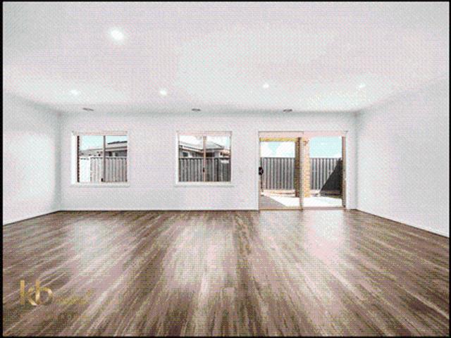 Spacious Family Living with Multiple Living Zones in a Prime Tarneit Location!