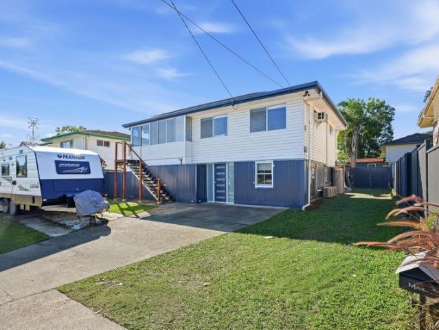 Spacious Family Living with Multiple Living Zones, Pool & Entertainer's Backyard