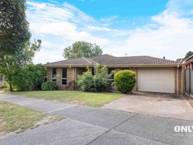 Spacious Family Living with Multiple Living Zones & Superb Outdoor Entertaining