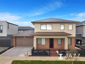 Spacious Family Living with Multiple Living Zones