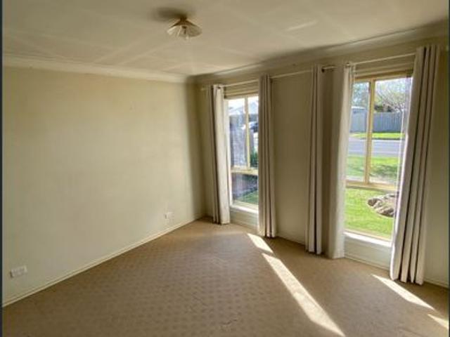 Spacious Family Living with Multiple Zones in Werribee