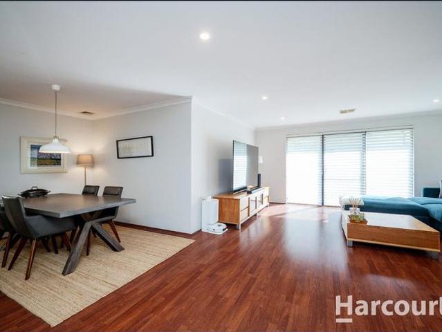 Spacious Family Living with Solar & Battery