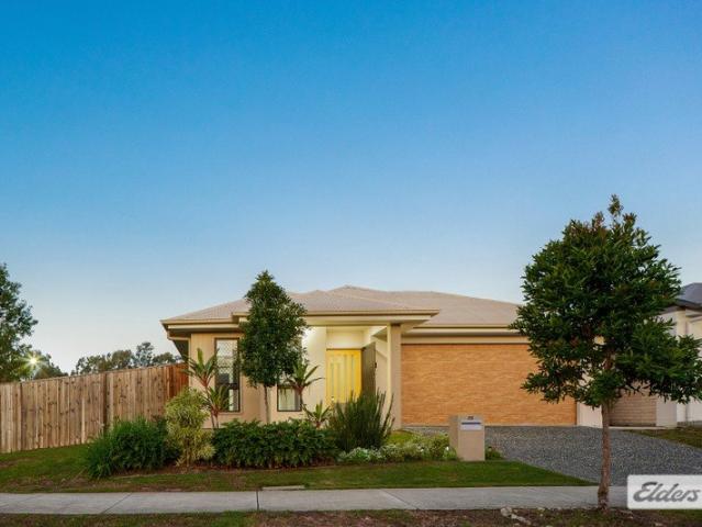 SPACIOUS FAMILY LIVING WITH SOLAR, SPA & A HUGE BACKYARD!