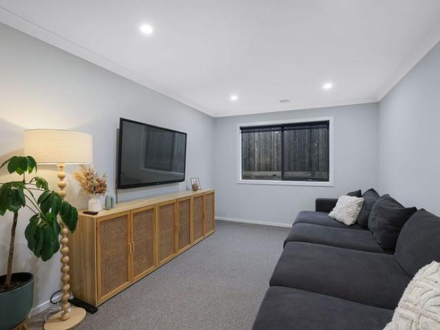 Spacious Family Living with Side Access