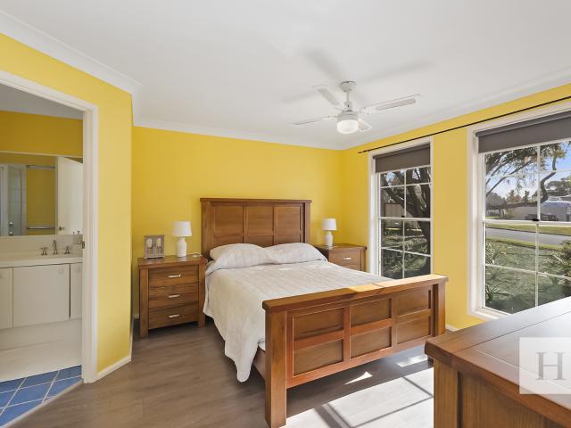 Spacious Family Living With Side Access And Outdoor Entertaining Area