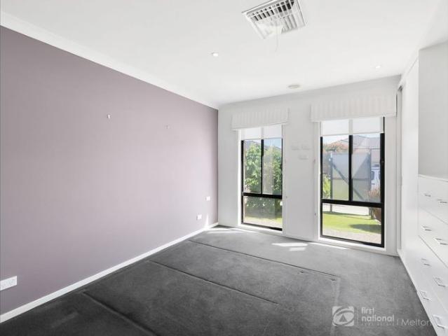 Spacious Family Living with Side Access in a Prime Brookfield Location