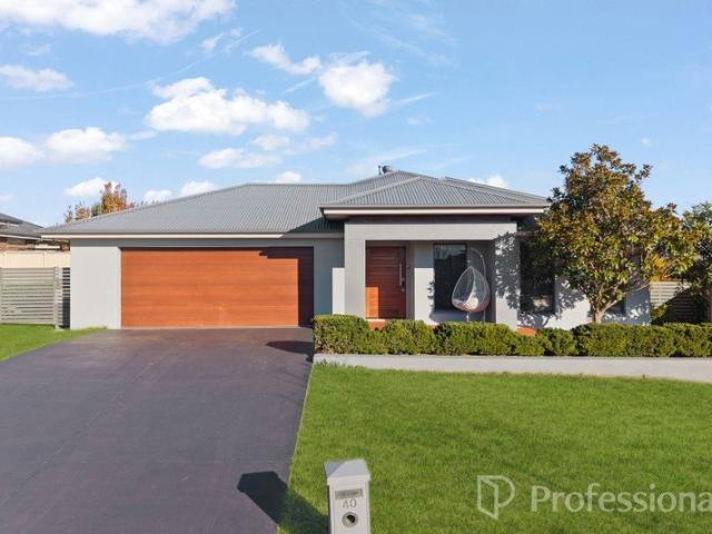 Spacious Family Living with Side Access & Powered Shed
