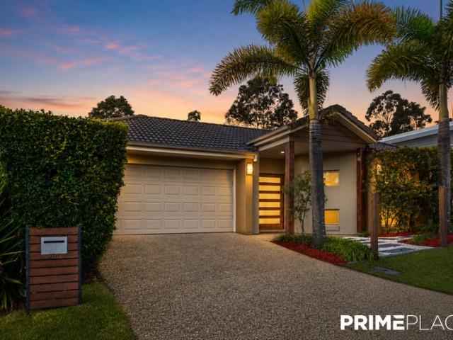 Spacious Family Living with Study, Garden & Room to Grow
